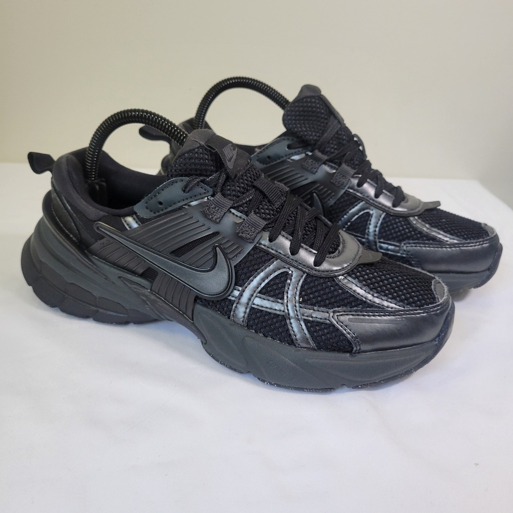 Nike V2K Run Triple Black Women's Sneakers FD0736-001 Size 8
